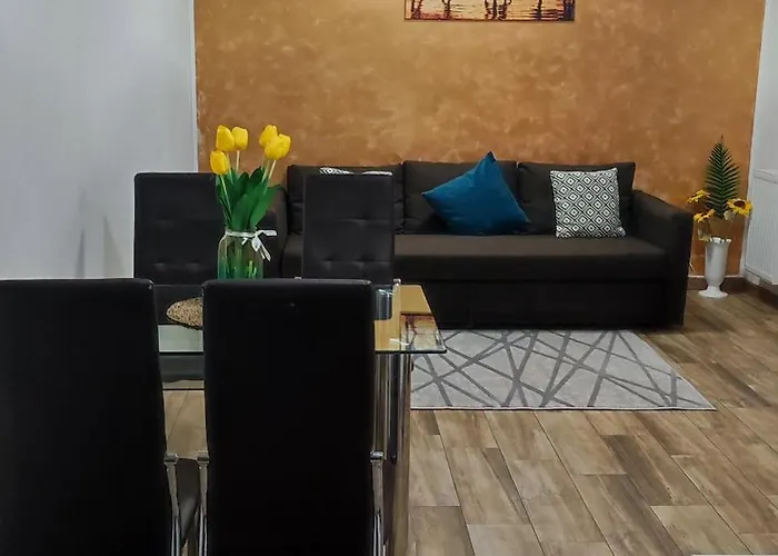 Apartament Lenus'k *